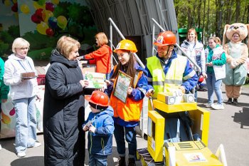 Парад детских колясок